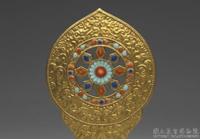 图片[3]-Gilt porcelain monstrance with the Wheel of the Law/ Dharmachakra in fencai painted enamels, Qing dynasty,  Jiaqing reign (1796-1820)-China Archive